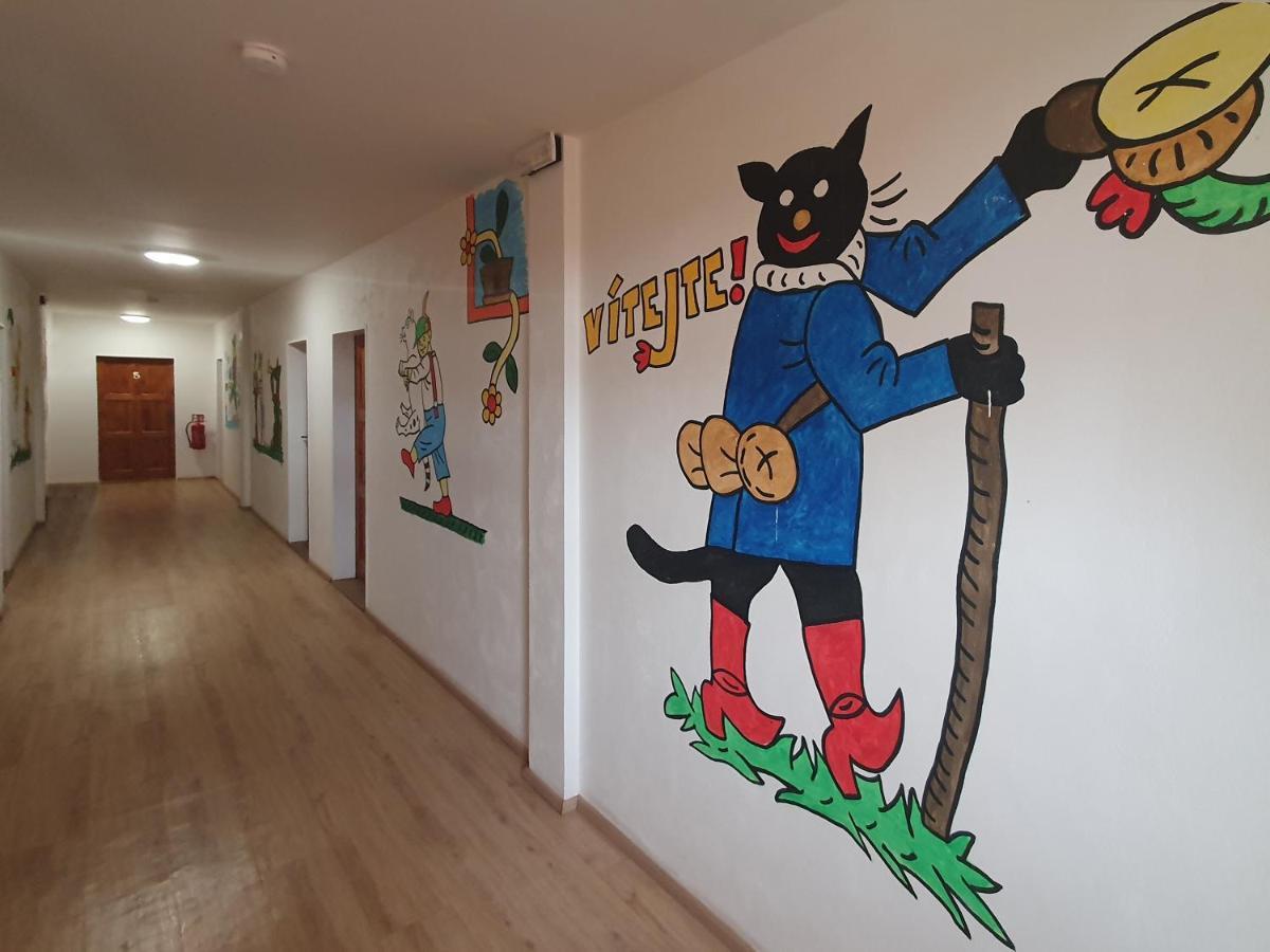 Hrusicka Restaurace A Penzion Hrusice Buitenkant foto